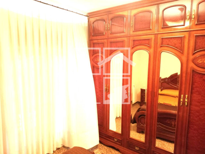 Local en Calle Sicília    , Santa Coloma de Gramanet Barcelona