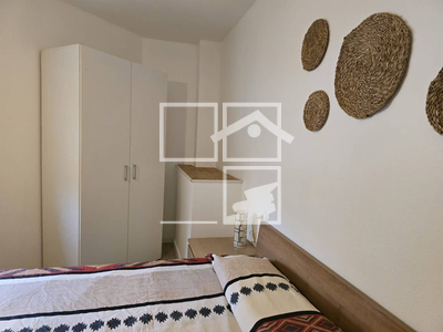 Inmueble en Calle Borges Blanques    bajos , Barcelona